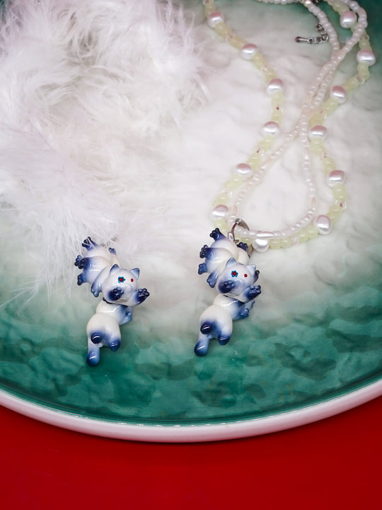 Seal point catcaterpillar with lots of feet necklace & earring