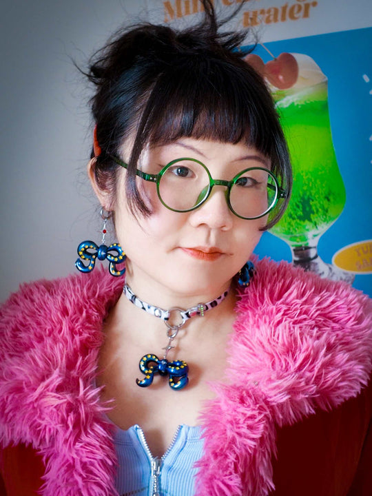 Galaxy blue snake bowtie jewelry set with yellow star accents and felt tongue accessory