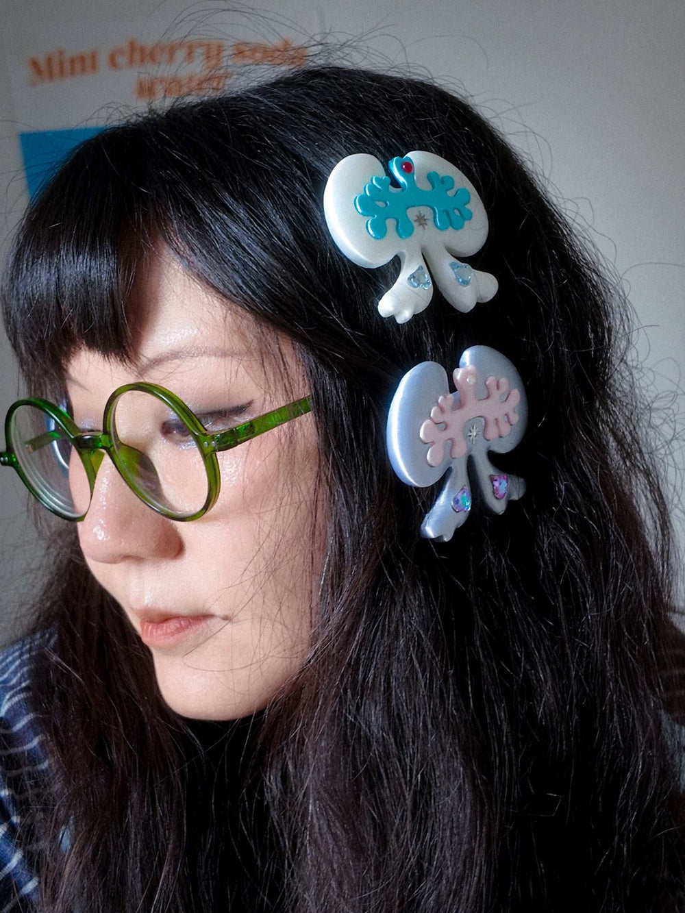 3D printed lung bow hair clip with rhinestone details in white and green colors, cute organ-shaped accessory