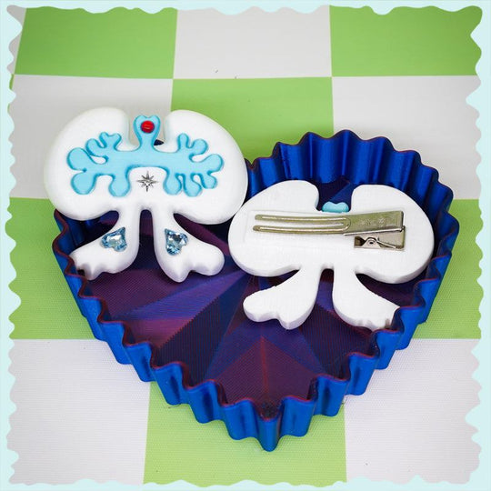 Weird cute lung-shaped bow hair clip in white and green 3D printed accessory